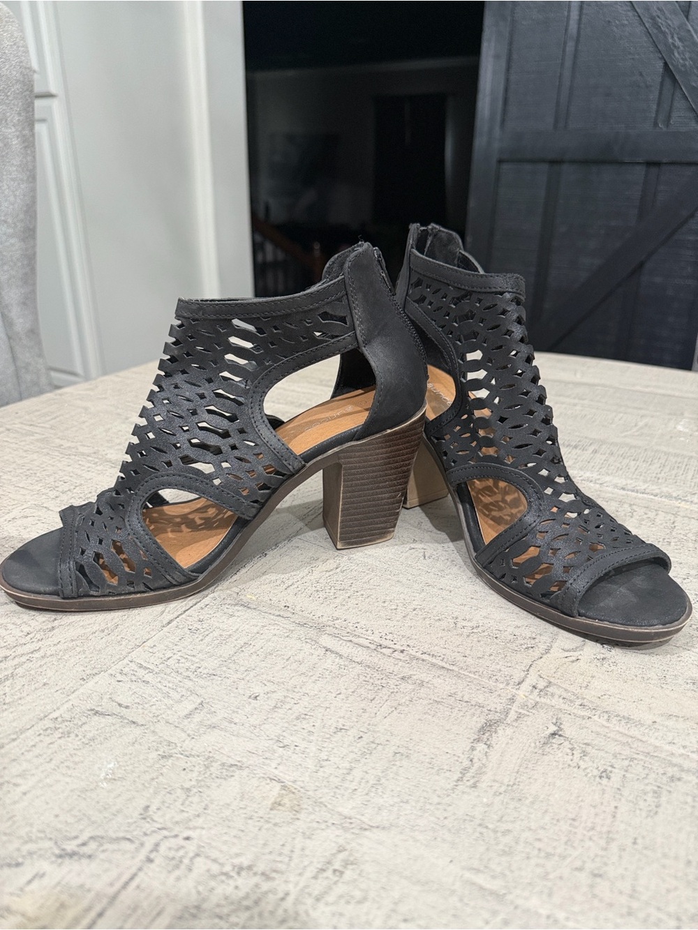 Maurice's Black Cutout Block Heel Sandals - Women 8.5